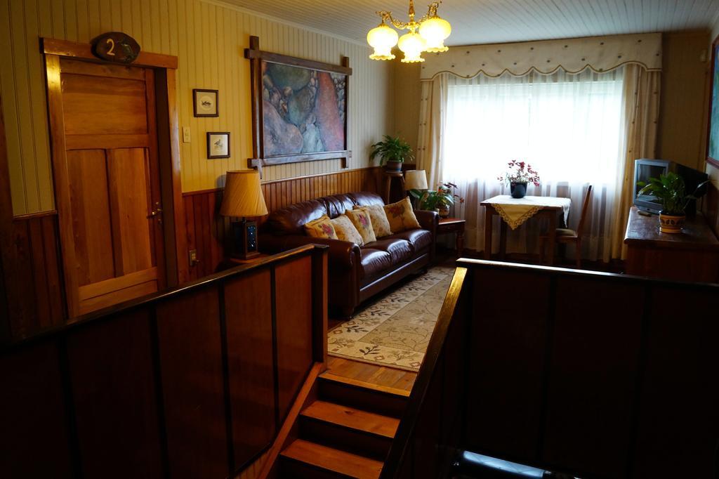פורטו ואראס Tradicion Austral Bed & Breakfast מראה חיצוני תמונה